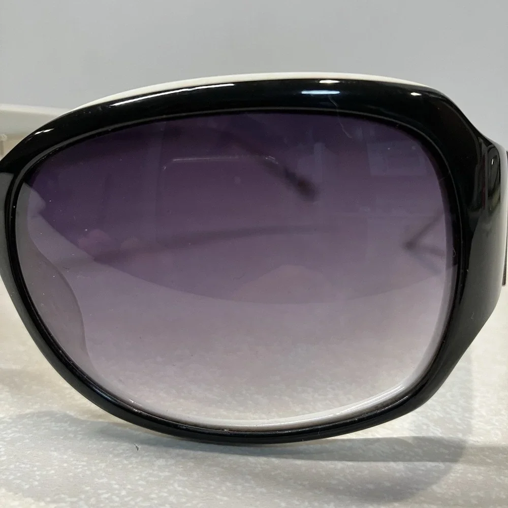Fossil Women's White Tinted Sunglasses Cat 3 Glamour PS3353 005 60 16-120